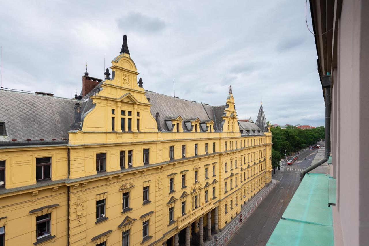 New Luxury Apt With Ac&Parking In The Center Of Prague Apartment Exterior photo