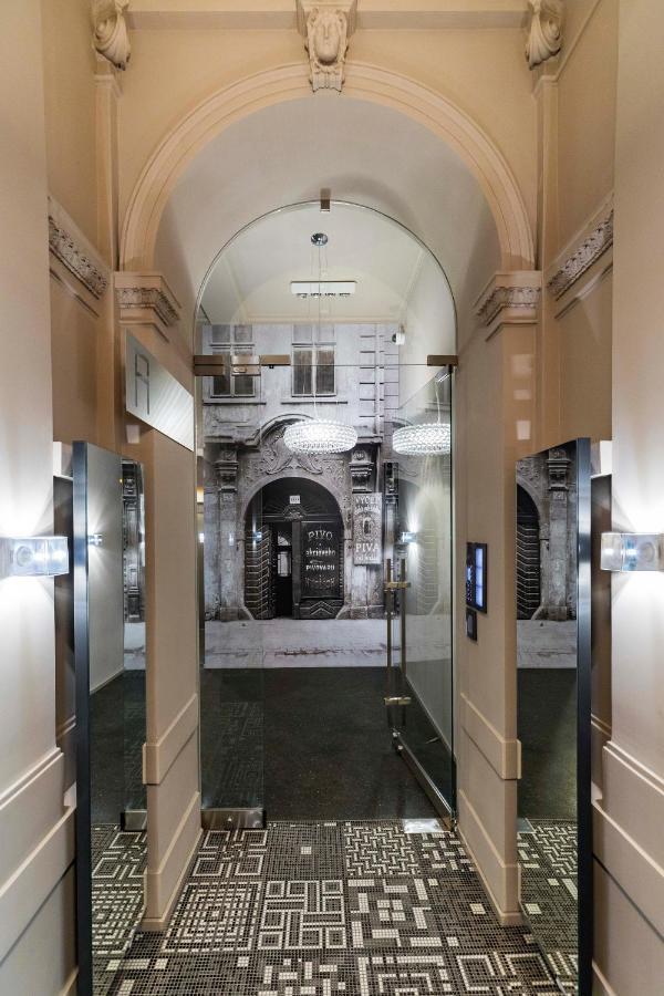 New Luxury Apt With Ac&Parking In The Center Of Prague Apartment Exterior photo